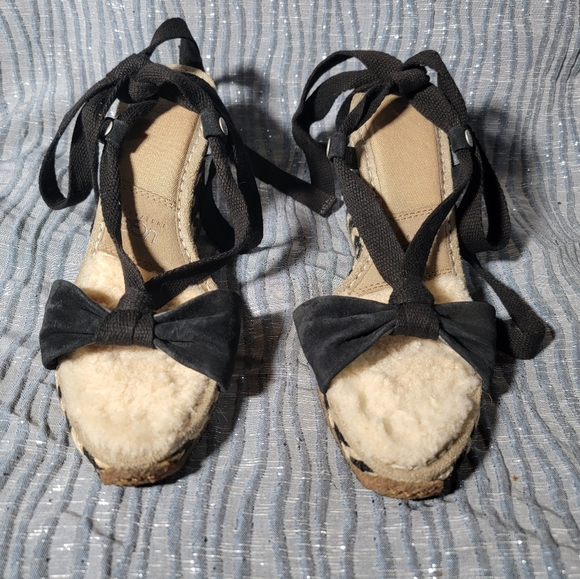 Ugg Australia Espadrille Black Wrap Tie Strap Wedge Sandals Size 8.5 - Picture 2 of 9